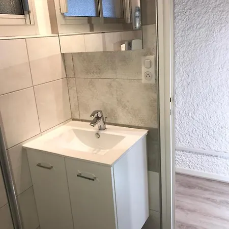 Apartment Pour 4 Personnes Avec Parking Cauterets