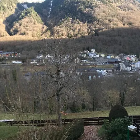 Apartment Pour 4 Personnes Avec Parking Cauterets