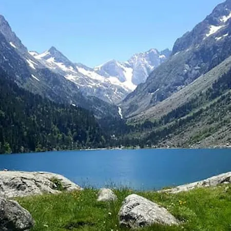Pour 4 Personnes Avec Parking Cauterets